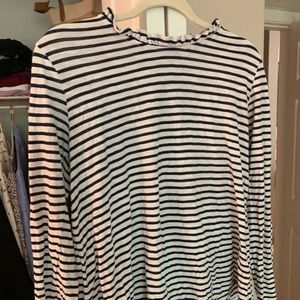 Black and white stripes ruffled half/mock neck